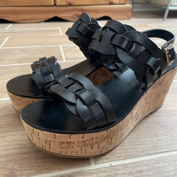 Tory Burch Black Leather Sandals - Picture 3 of 7